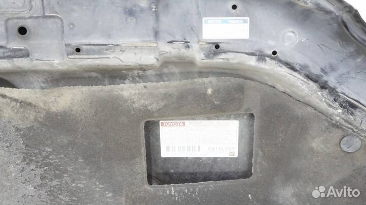 Капот Toyota Kluger ACU20