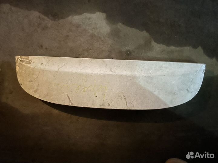 Продаю спойлер