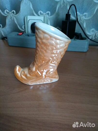 Статуэтка сапожок