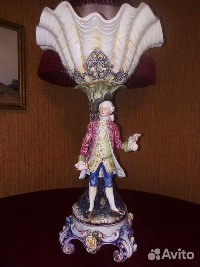 Старинная ваза для фрукт