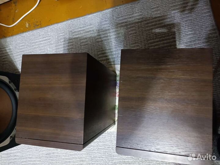 Отличные винтажные 3х полосые полочники