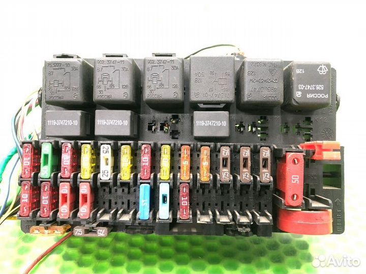 Блок предохранителей салонный LADA Kalina хэтчбек