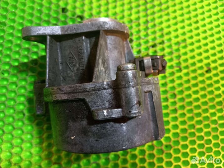 Насос вакуумный Renault Scenic