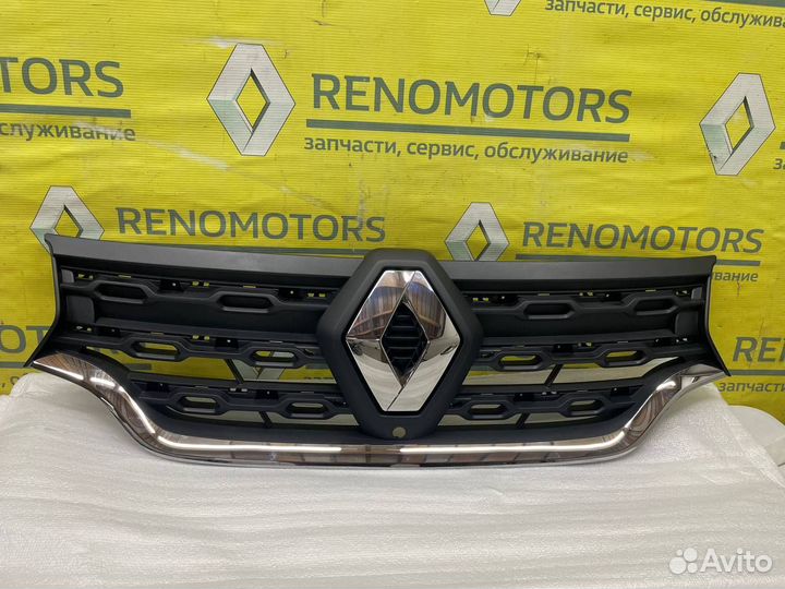 Решетка радиатора Рено Дастер 2