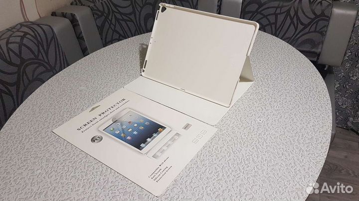 Продам чехол на iPad Pro 12.9