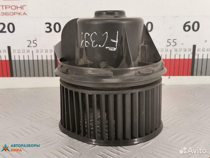 Моторчик печки Ford C-Max рест. 2008 1362640