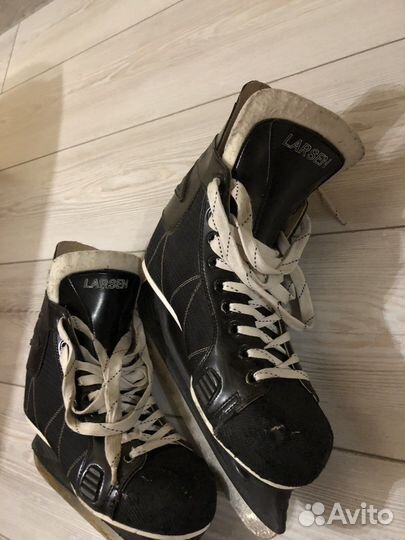 Коньки хоккейные