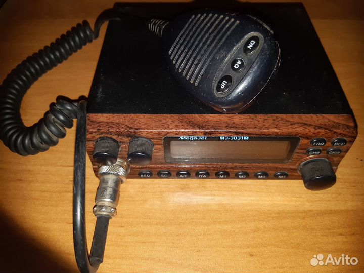 Продам радиостанции Мегаджет 3031м