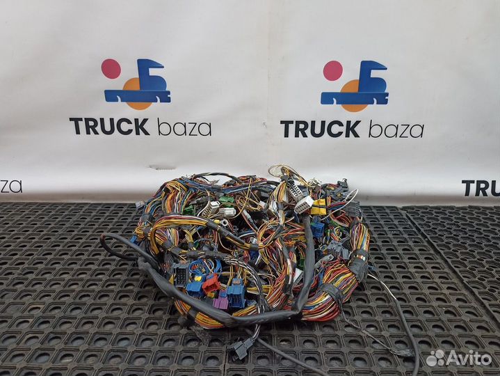 1697081 Проводка кабины основная Daf XF105