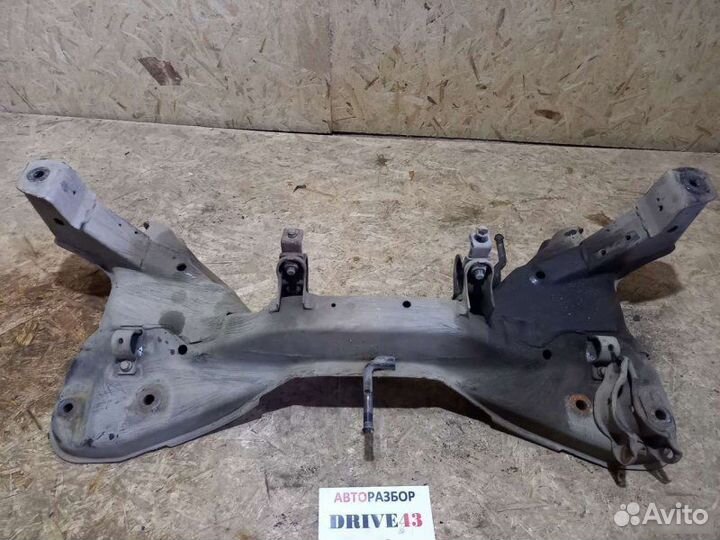 Подрамник Mitsubishi Carisma