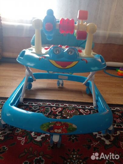 Продам детскую коляску в отличном состояние