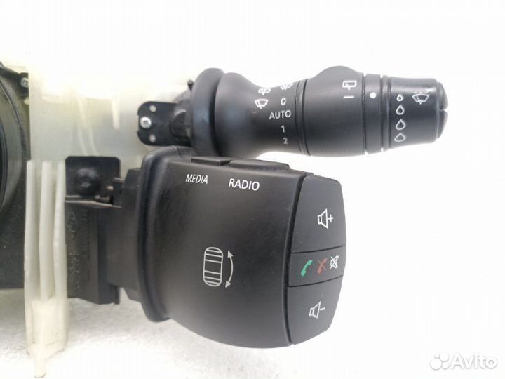 Блок подрулевых переключателей Renault Megane 3