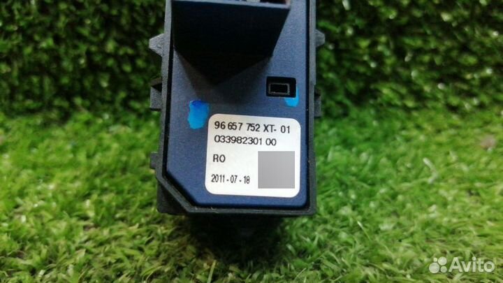 Блок кнопок Peugeot 508