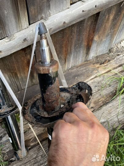 Subaru forester стойки