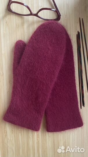 Варежки женские