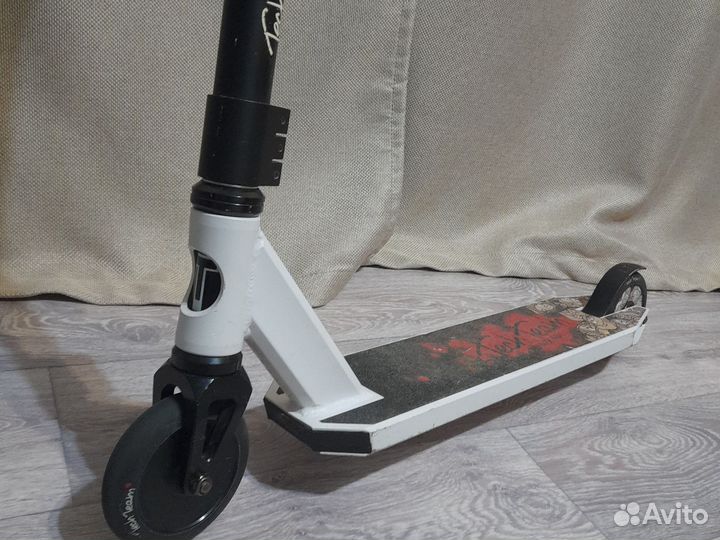 Трюковой самокат Tech Team duker 404 white
