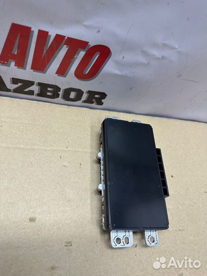 Беспроводная зарядка Voyah Free