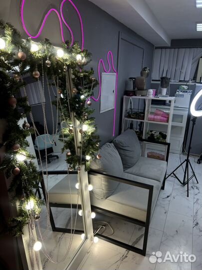 Аренда рабочего места мастера маникюра и педикюра