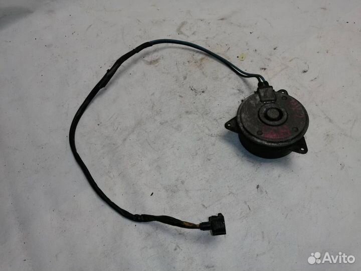 Моторчик вентилятора MN135272
