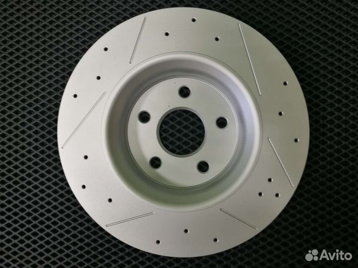 Усиленный тормозной диск Jeep Grand Cherokee WK2