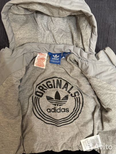 Продам куртку Adidas 86р