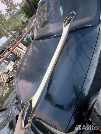 Задний спойлер на Toyota Funcargo