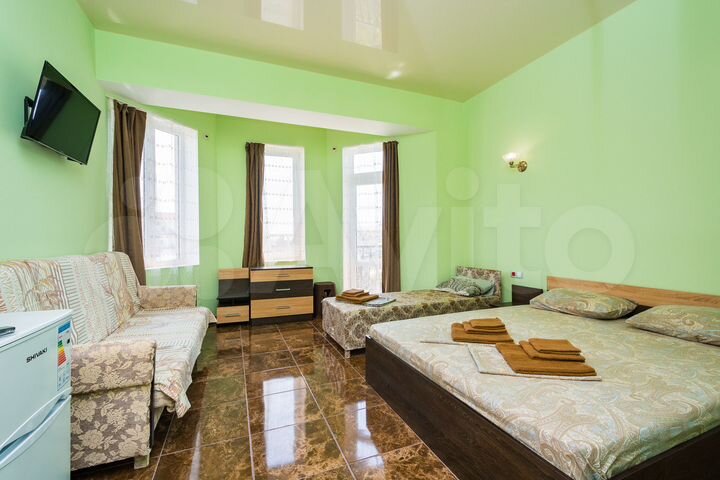 Дом 400 м² на участке 5 сот.