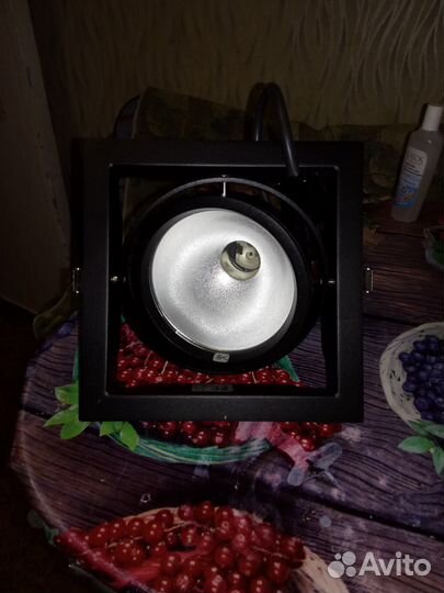 Встриваемый светильник