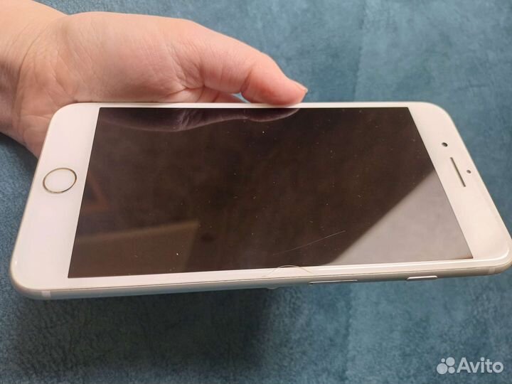 Телефон iPhone 7 plus