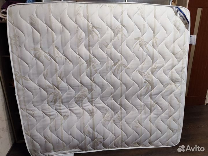 Кровать (213х193) + матрас (180х200) б/у