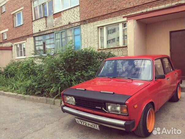 Кожаный дефлектор капота Ваз 2105 / 2107