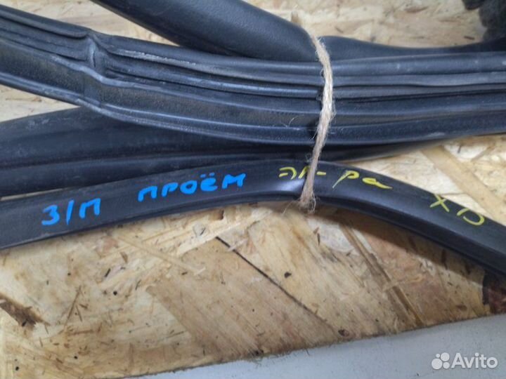 Уплотнитель проема двери задний правый Hyundai