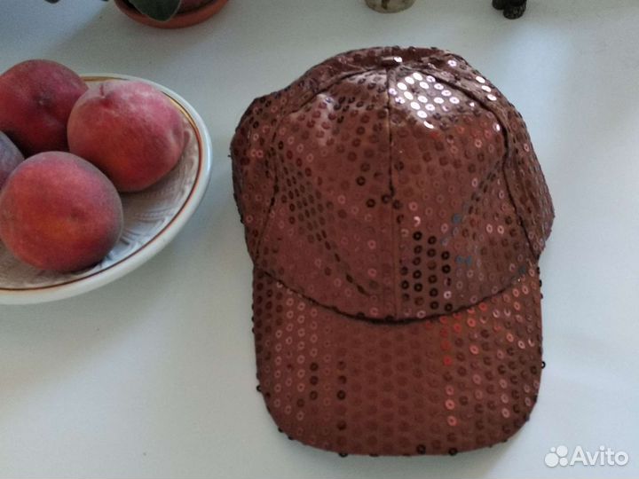 Бейсболка новая