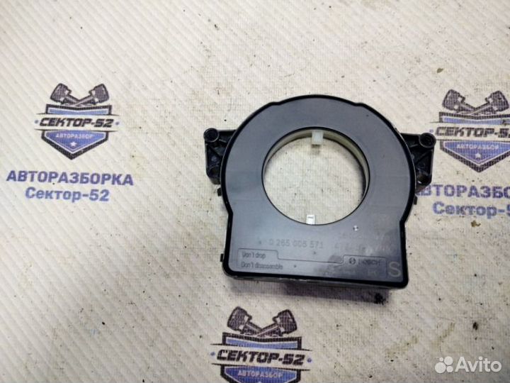 Датчик угла поворота руля Nissan Juke YF15