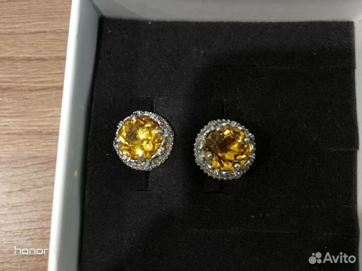 Серьги пусеты