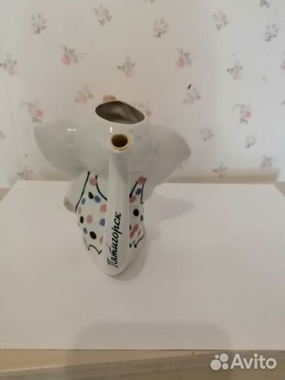 Слон поильник фарфор ручная работа