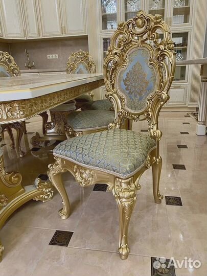 Кухоный стол