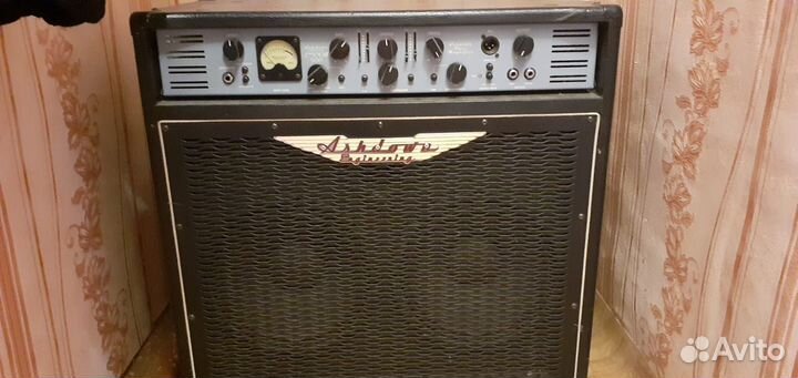 Басовый комбоусилитель Ashdown