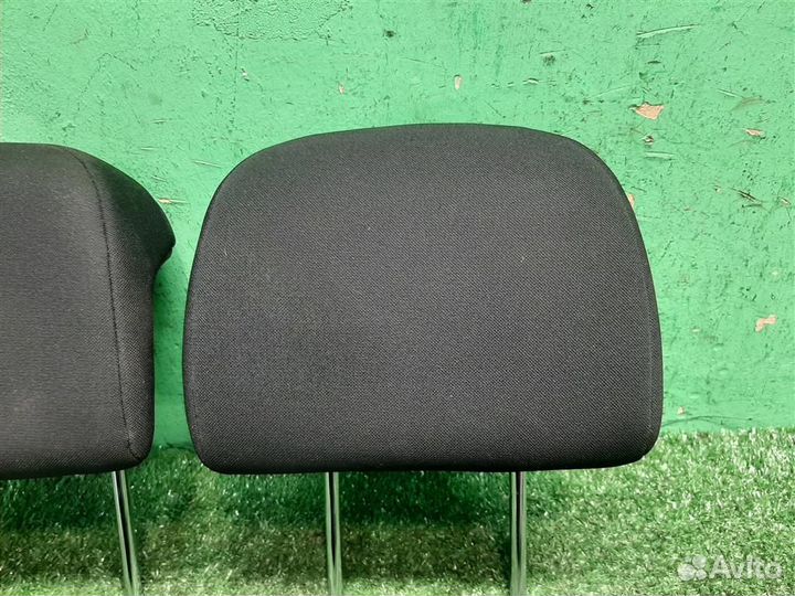 Подголовники задние Toyota Verso R2 2009