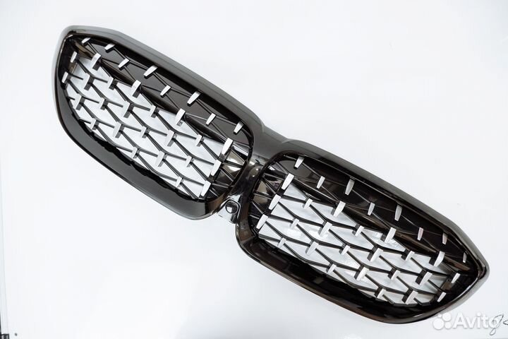 Решетка радиатора BMW G20 3-серия