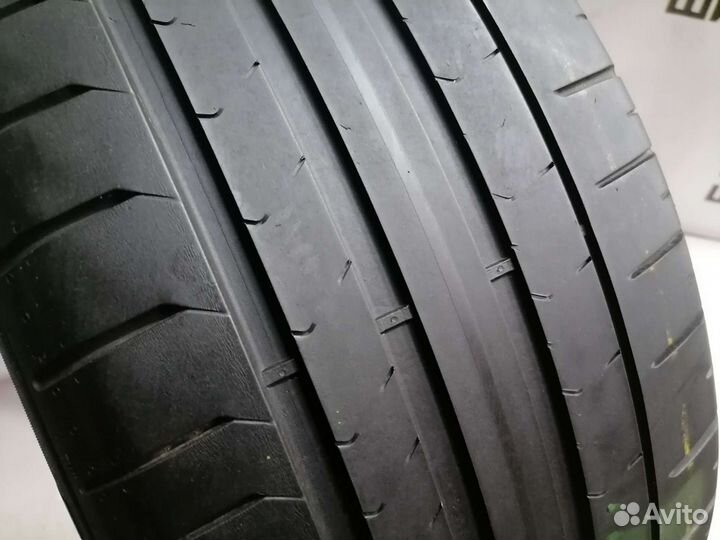 Pirelli P Zero PZ4 255/35 R21