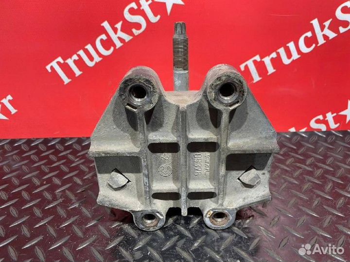 Подушка двигателя передняя