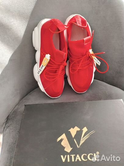 Кроссовки Vitacci летние. 35,36,39,40