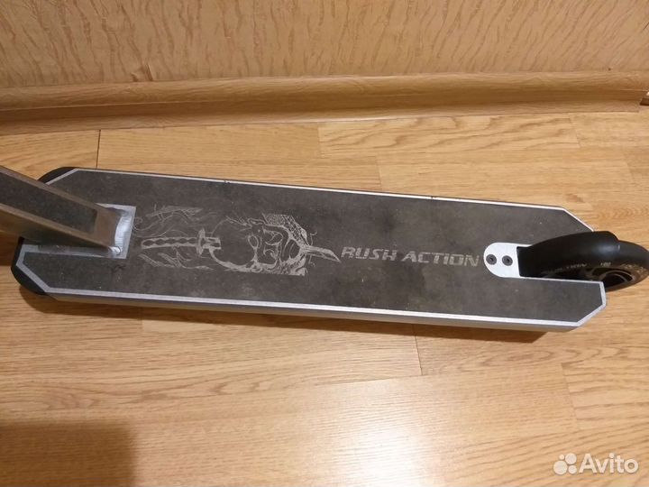 Трюковой самокат