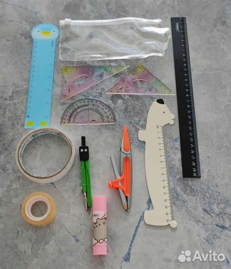 Много канцелярии (учеба/офис)