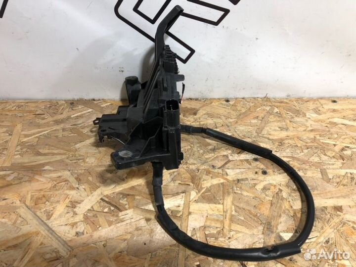 Блок предохранителей передний Mercedes-Benz