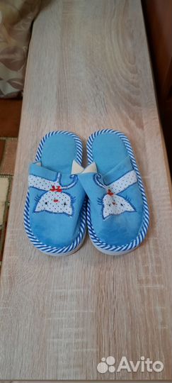 Тапочки домашние новые для девочки р.31