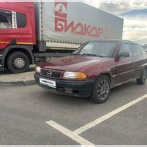 Opel Astra 1.6 AT, 1996, 350 000 км, с пробегом, цена 75 000 руб.