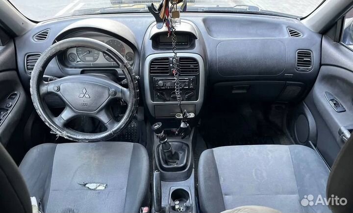 Mitsubishi Carisma 1.6 МТ, 2002, 150 000 км