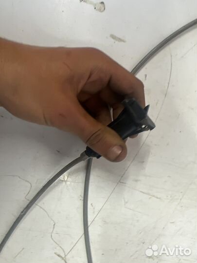 Трос лючка бензобака Kia Rio 3 2011-2014